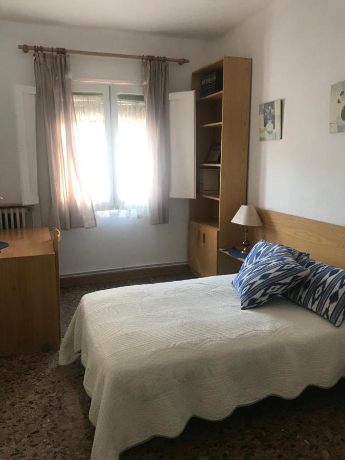Ramon Y Cajal - Apt Apartment